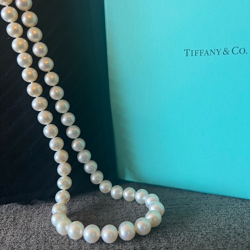Tiffany & Co. 18” 8-9mm Freshwater Pearl Necklace